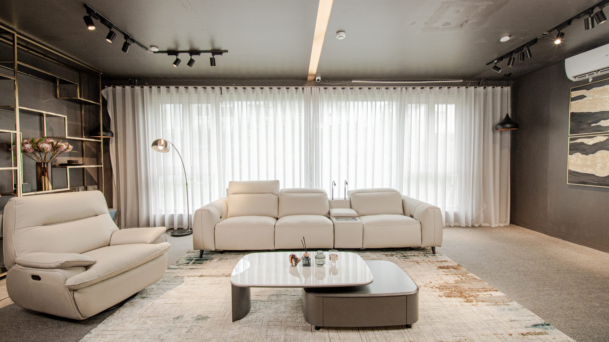 Sofa Bella Bocelli A5379 — đại diện BST sofa da thật cao cấp The Italy Edition