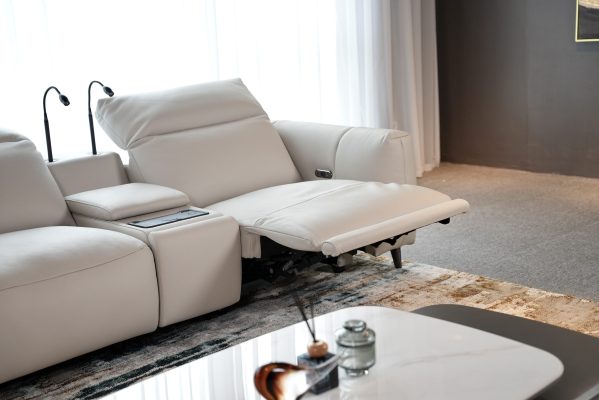 Sofa Bella Bocelli A5379 da thật — hộc tiện ích thông minh 5-in-1 với sạc không dây và đèn LED